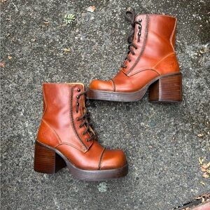 VINTAGE Frye Villager Lace Sz 8 boot Y2K 90s platform